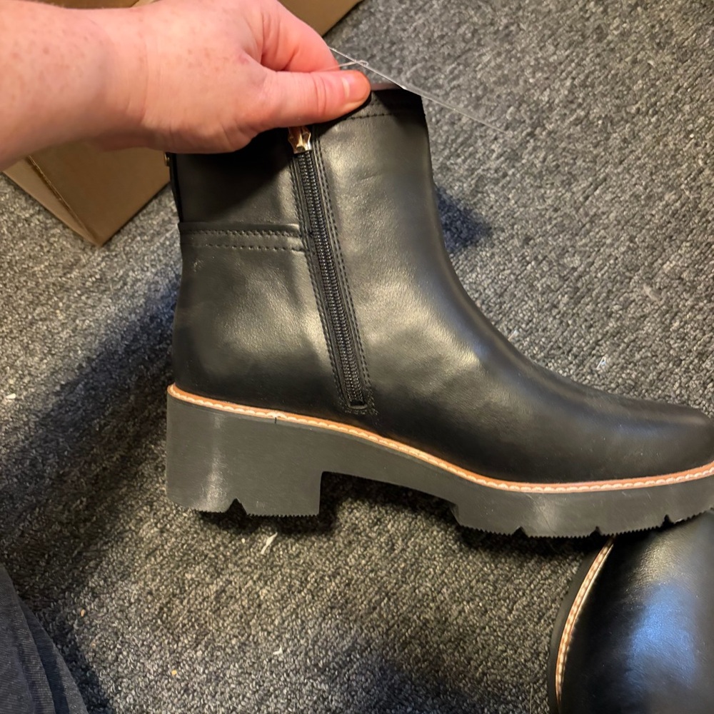 Naturalizer Derry Waterproof Black Ankle Booties 9.5 W - Picture 7 of 7